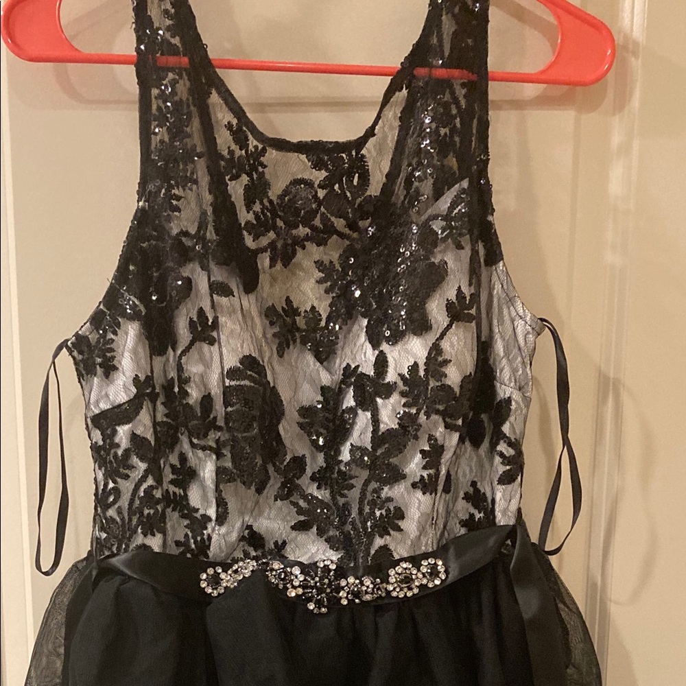 Black and white mini dress